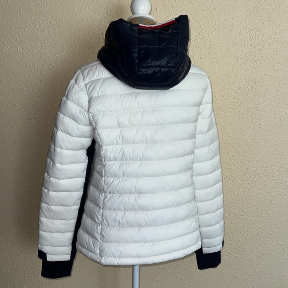 Tommy Hilfiger women puffer hooded jacket medium size - Picture 9 of 12
